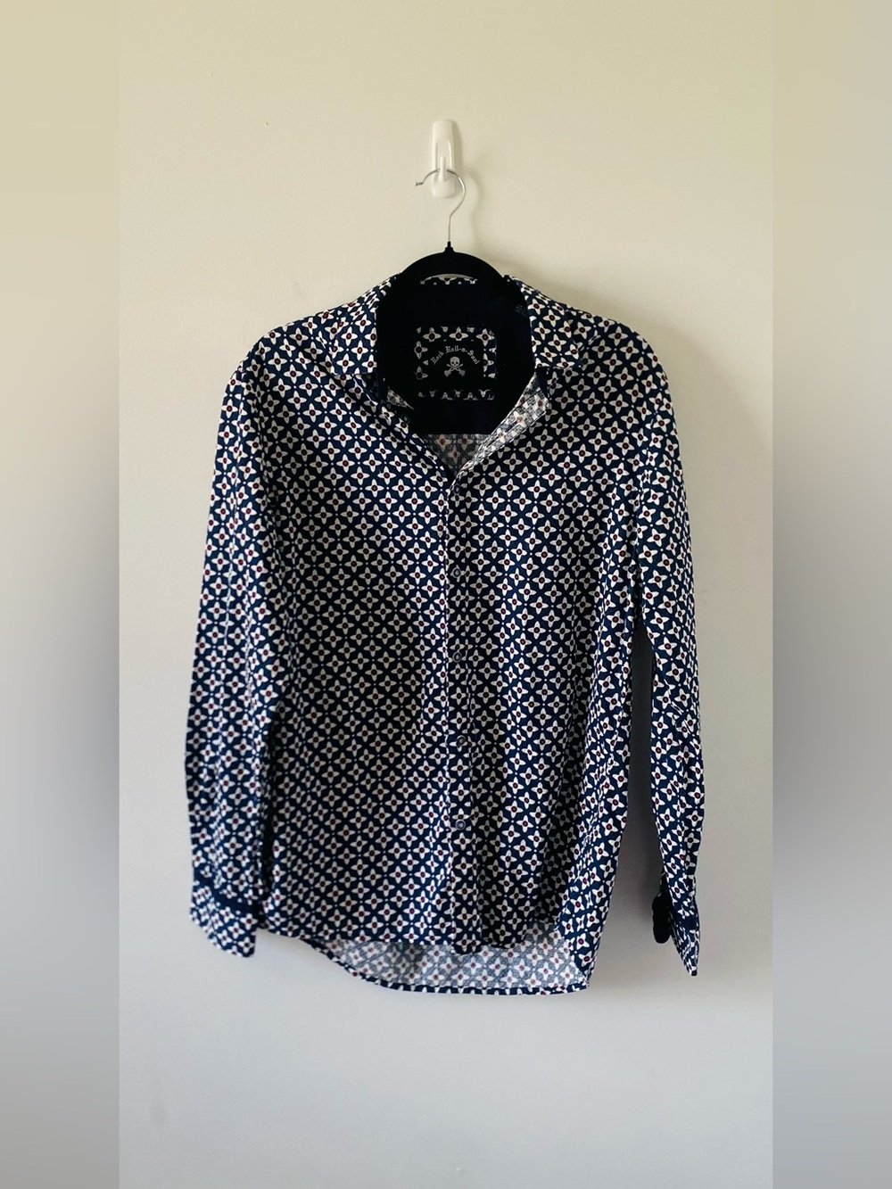 Rock Roll n Soul Men's Geometric Pattern Button Up Shirt Skull Navy Size M EUC